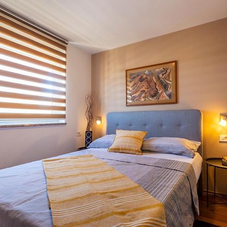 Apartman Ember Póla Kültér fotó