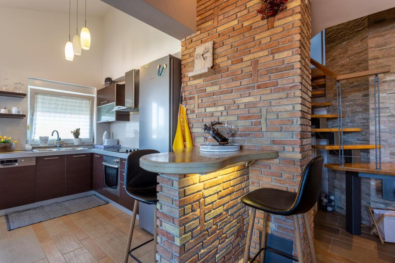 Apartman Ember Póla Kültér fotó